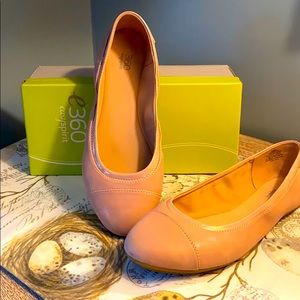 Easy Spirit ballet flats (Light Pink)